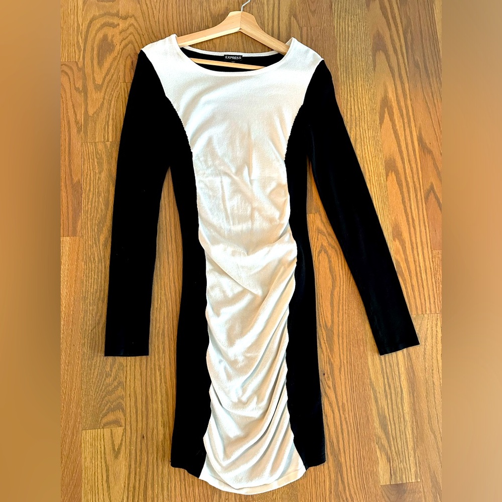 EUC Express Longsleeve Black and cream sweater dress